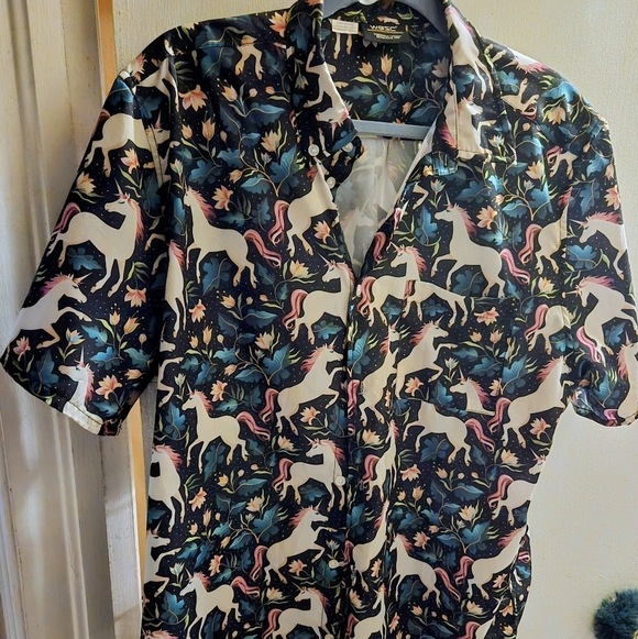 WESC Vince Camuto Men's Magic Unicorn Print Shirt - Navy and White